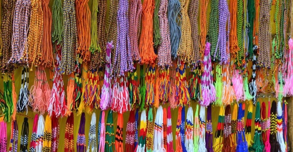 8 Colorful Friendship Bracelet Projects for a Rainy Day