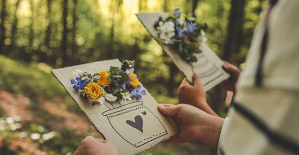 10 Woodland-Inspired Tea Party Crafts Using Pinecones and Leaves