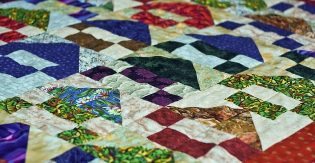 🧵 9 Colorful Stitching Ideas That Make Your Clothes Pop