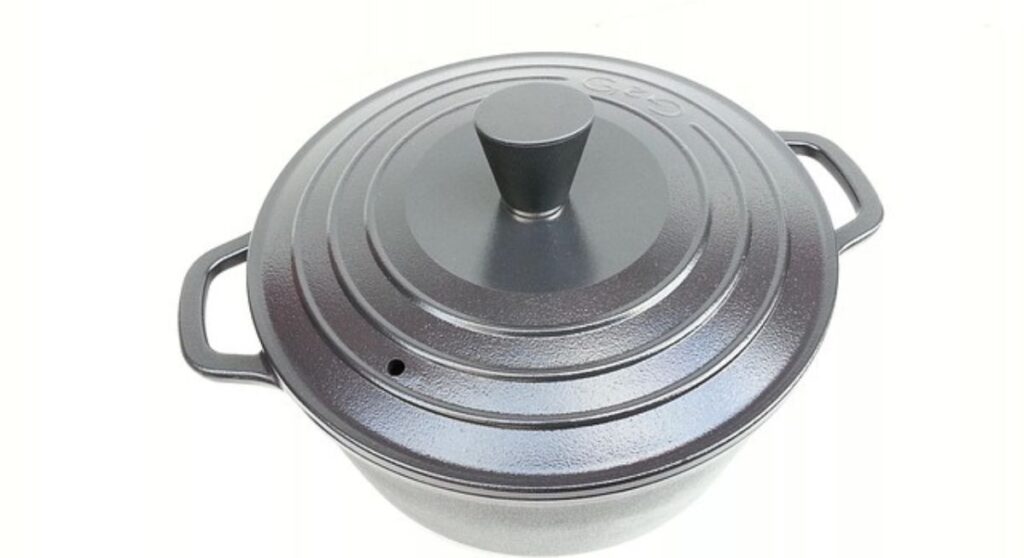 9 Health Risks of Cooking in Aluminium Utensils You Should Know