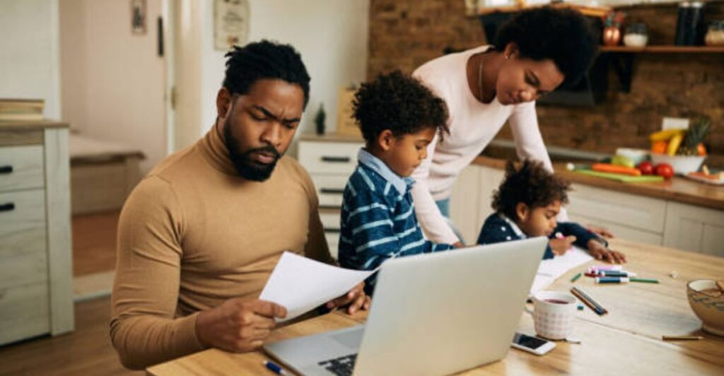 14 Ways Home Delivery Makes Life Easier for Working Parents