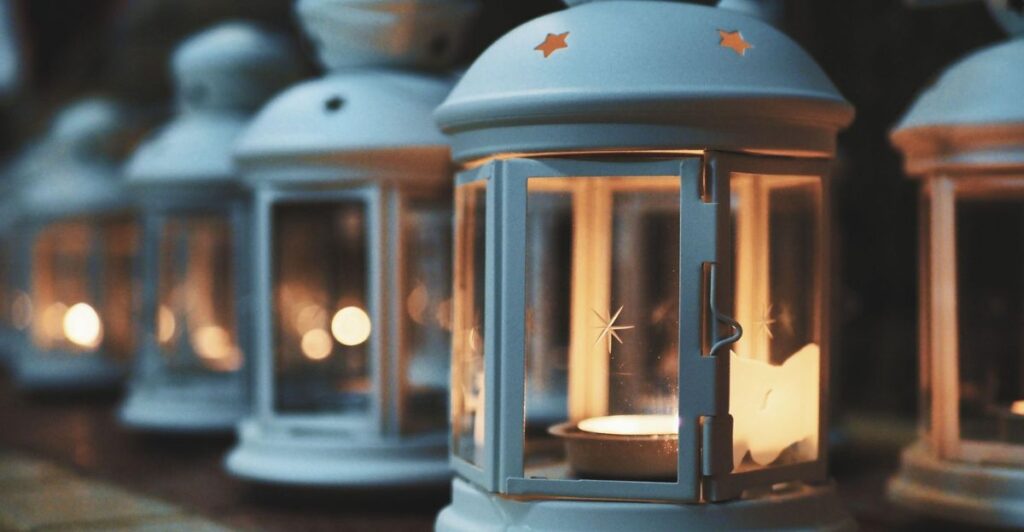 7 Smart Lighting and Color Tips to Create a Peaceful Home Atmosphere