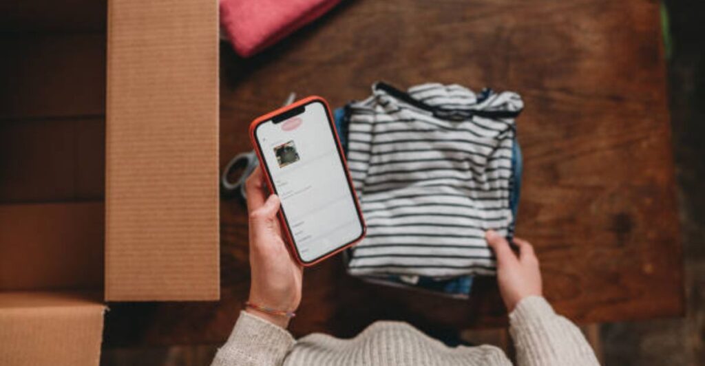 Smartphone screen with top fashion delivery apps offering quick outfit delivery