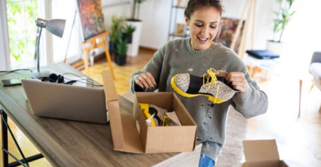 Fashion delivery trends 2026 showing fast shipping and online shopping growth