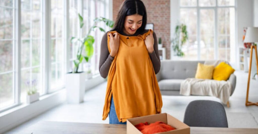 Online clothing delivery trends with fast logistics and smart shopping in 2026