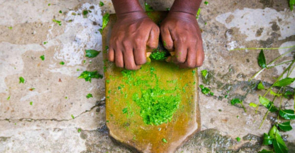 Natural home remedies for staying healthy during monsoon weather