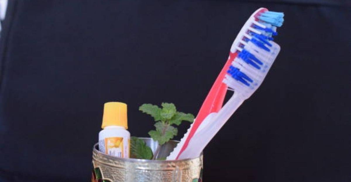 Healthy teeth and gums supported by proper monsoon oral hygiene